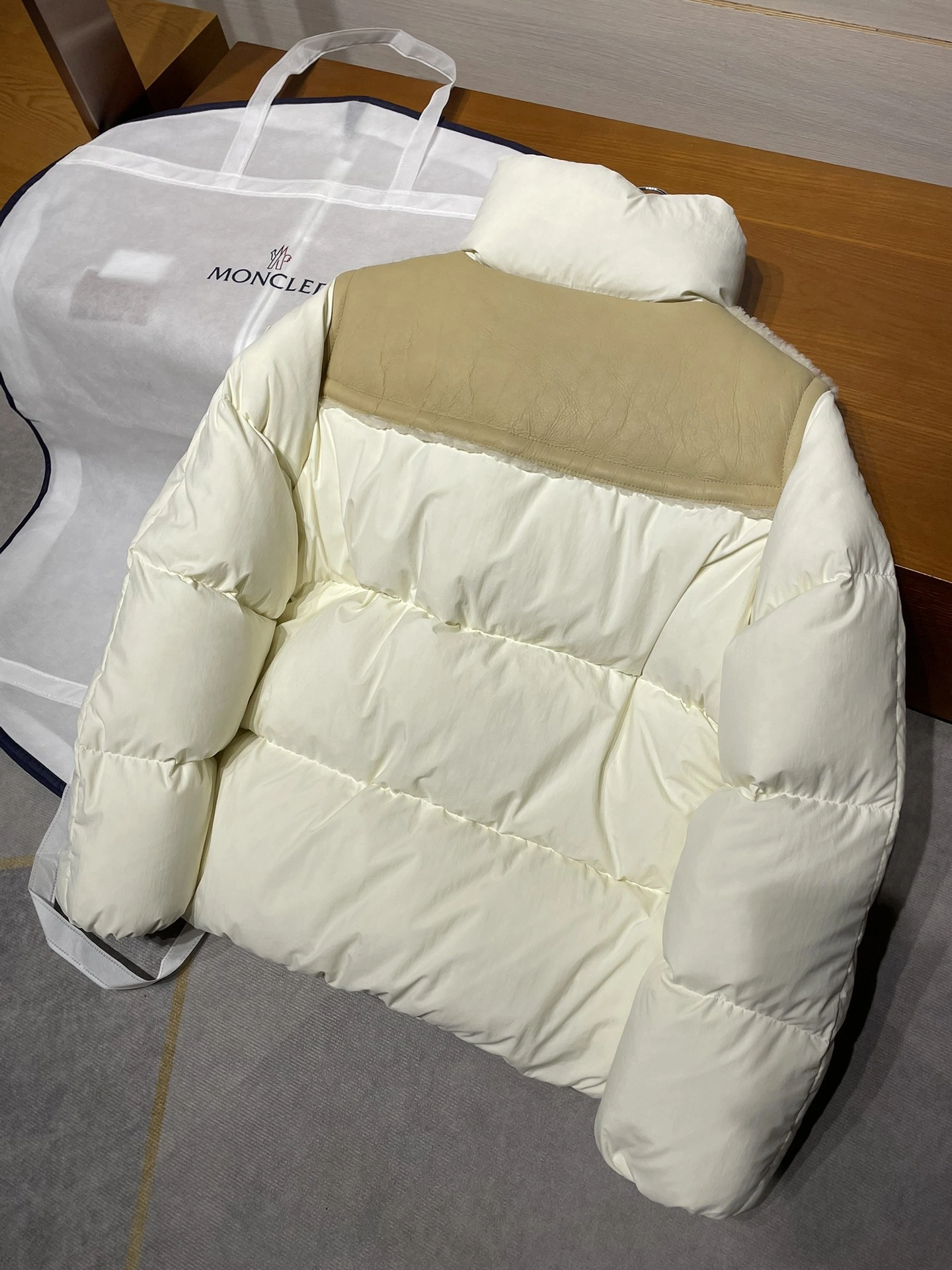 wg.luxury-- 7o9385r Down jacket white goose down item:E-F409J2225H